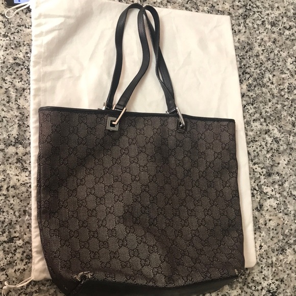 gucci shopper monogram